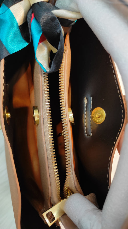 Shoulder Bag with Detachable Strap